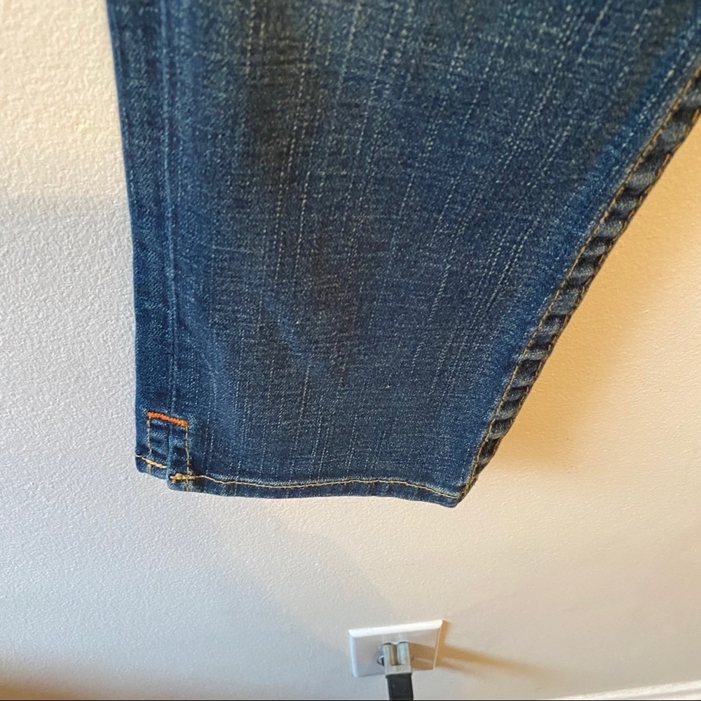 TRUE RELIGION Straight Leg Cropped Denim Capris Size 27 - Picture 8 of 9